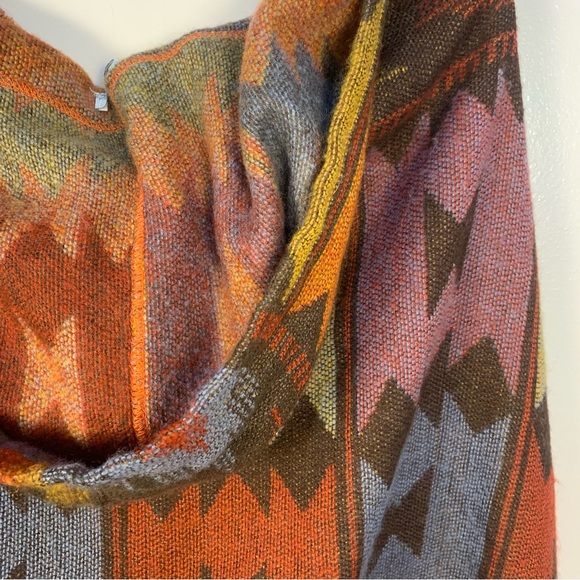 World Market Aztec Western Hooded Blanket Poncho Fringe Shawl Cape - Picture 5 of 12